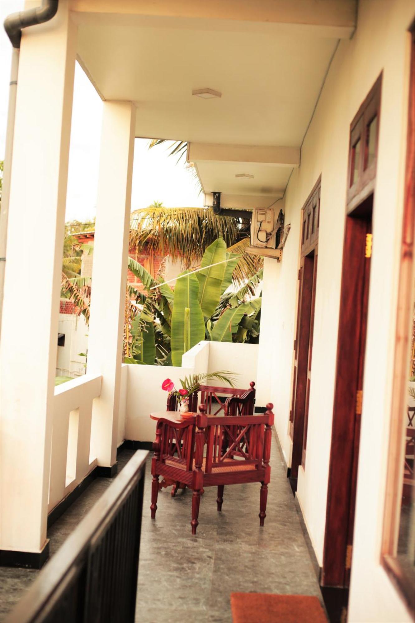 Tropical Inn Mirissa Exterior foto